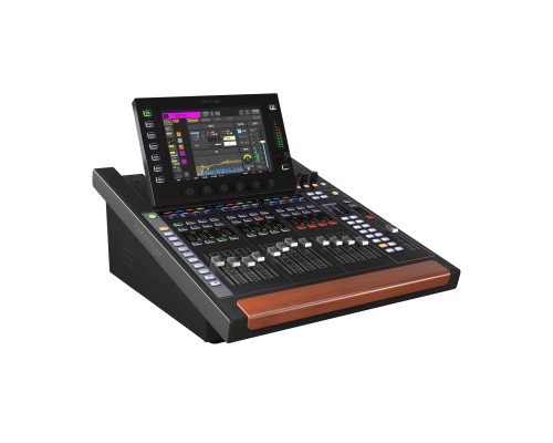 BEHRINGER WING COMPACT - 48-канальный, 28-шинный цифровой стереомикшер с 24 предусилителями Midas PR