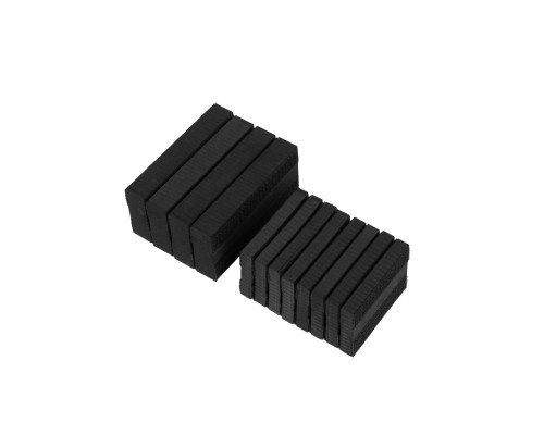 GATOR G-CTRL-DJ-MD - легкий кейс для транспортировки и хранения DJ-контроллеров среднего размера